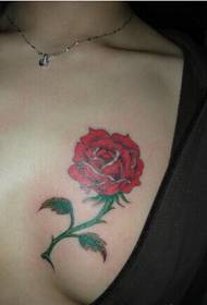 szexi lány mellkas tövis rózsa tetoválás kép