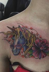 kacamata kapribusi wanita tato unicorn