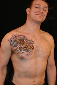 Európsky pohľadný chlapík hrudník Aladdin magická lampa tetovanie obrázok