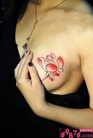 krūtīs skaista lotosa tetovējuma bilde