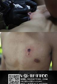 slika realističan uzorak tetovaža rupa od metka
