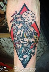 arm klassiska segling tatuering mönster