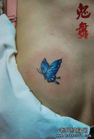 女性前胸漂亮流行的蝴蝶纹身图案