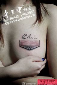 piękna klatka piersiowa popularna alternatywna kieszeń Wzór tatuażu z literami