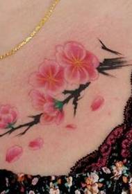 grudi tetovaža uzorak: prsa u boji šljiva tetovaža uzorak