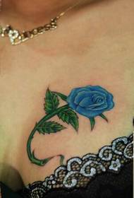 σέξι στήθος ομορφιάς μόνο όμορφη τατουάζ εικόνα τατουάζ εικόνα