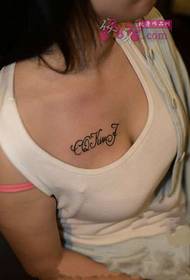 girl sexy chest English tattoo picture