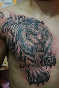 Mode Männliche Brust Persönlichkeit herrschsüchtig Tiger Tattoo Muster Bild