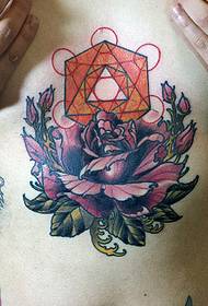 一幅欧美胸口玫瑰花纹身图案