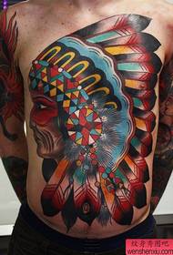 препоручена тетоважна фигура препоручена је тетоважа на грудима од индијских тетоважа