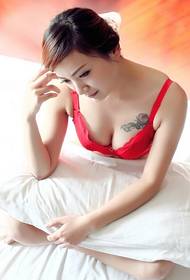 vit öm sexig MM vacker charmig bröst tatuering bild bild 56970- underbar vacker sexig vacker kvinna bröst tatuering bild bild