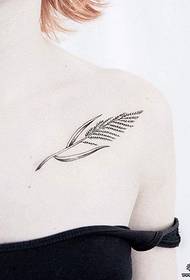 menina ombro pequena folha fresca tatuagem padrão