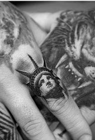 Vingervrye godin-tatoeëringpatroon