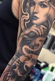 Conxunto negro de 9 deseños de tatuaxes de brazo de flores europeos e americanos