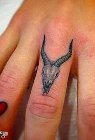 Finger sheep tattoo pattern