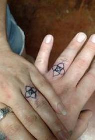 Couple tattoo ring couple finger on black ring tattoo picture