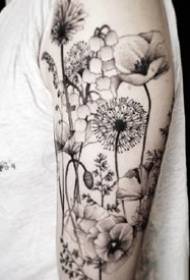 Sada čiernych šedých kvetinových motívov s motívom, ktoré vyzerajú pekne okolo ramena