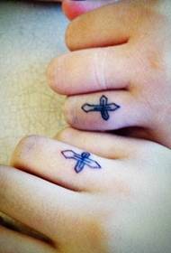 Couple finger simple personality cross tattoo pattern Daquan
