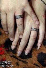 Finger diamond ring tattoo pattern