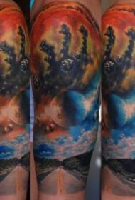 Колір татуювання татуювання космічного плеча