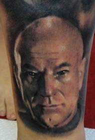 Kruda koloro Shaver-profesora portreta tatuaje-ŝablono