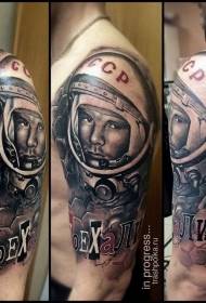 shoulder new school style astronaut portrait tattoo