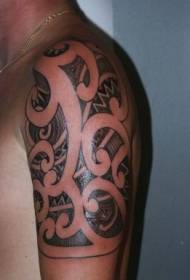 Shoulder black and white tribal totem tattoo picture