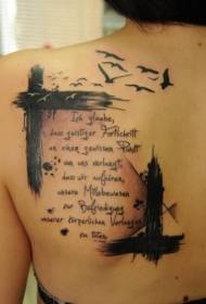 Aizmugurējie melnie burti ar putnu tetovējuma rakstu