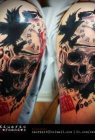 Schulterfarbe Uhr und menschlicher Schädel Tattoo Bild
