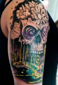 Kolorowa ludzka czaszka w nowym stylu z kwiatowym wzorem tatuażu