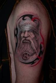 Viejo patrón de tatuaje de hombro de líder de guerrero vikingo