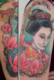 Schönes asiatisches Geisha- und Blumentätowierungsmuster auf dem Handrücken