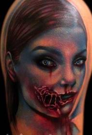 Läskigt färgade blodiga zombie kvinnor tatuering mönster