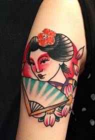 Azijietiškos spalvingos geišos ir gerbėjų didelių rankų tatuiruotės modelis