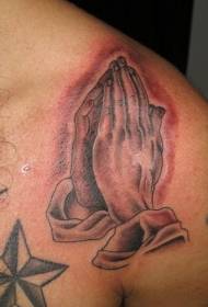 мъжки рамо кафяво молещи се ръка татуировка модел