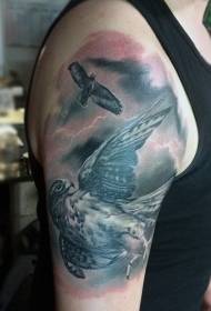 Плече колір літаючих орел татуювання малюнок