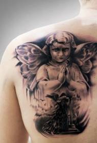 Όμορφη μοτίβο τατουάζ προσευχή αγγέλου στην πλάτη