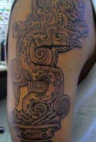 Aztécký had kamenná socha s velkým ramenním tetováním