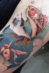 Armfärg tecknad fisk tatuering mönster