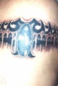 Rameno čierne kmeňové tetovanie na pásku