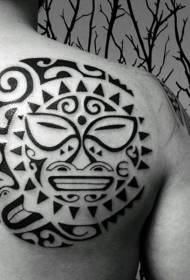 Back black polynesia sun moon totem tattoo pattern