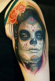 Braço grande estilo tradicional mexicano cor mulher retrato tatuagem padrão