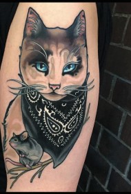 Új iskolai színes macska kis egér tetoválás mintával