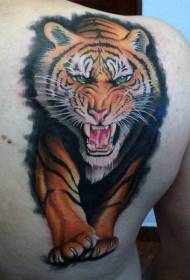 Malantaŭa impona mano pentrita bunta tigra tatuaje-ŝablono