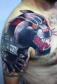 Черная пантера с татуировкой на плече
