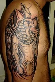 Озброєна чорна особистість татуювання єгипетського кумира