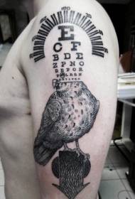 Grote arm wetenschap stijl zwarte letters en cijfers grote vogel tattoo patroon