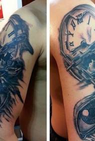Arm black gray realistic iron chain eye clock tattoo pattern