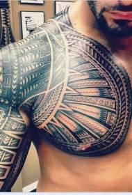 Mutil erdi ameslari zuri-beltzeko estilo polinesiarra totem tatuaje eredua