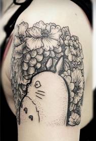 Big arm black and white sting cartoon tortoise with flower tattoo pattern